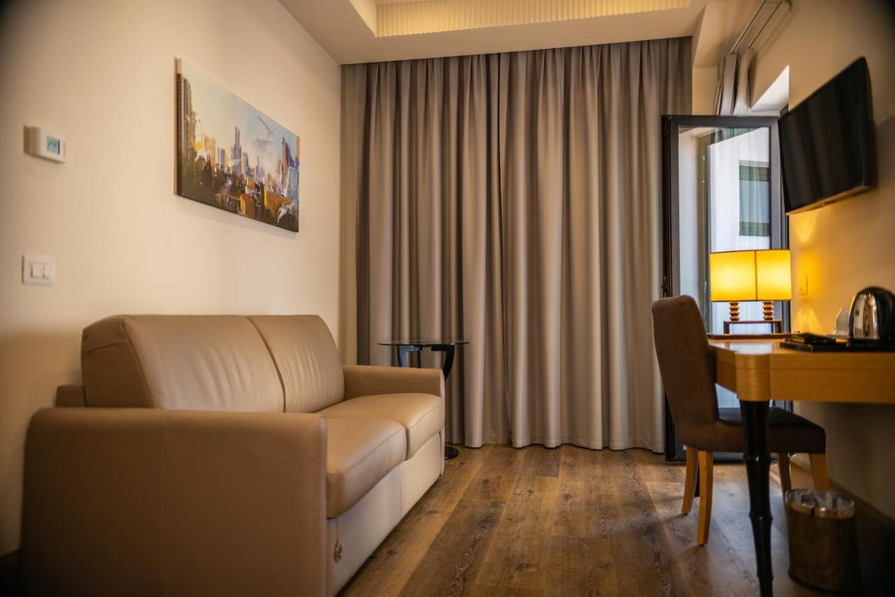 Hotel Golden Palace ชโคเดอร์ ภายนอก รูปภาพ